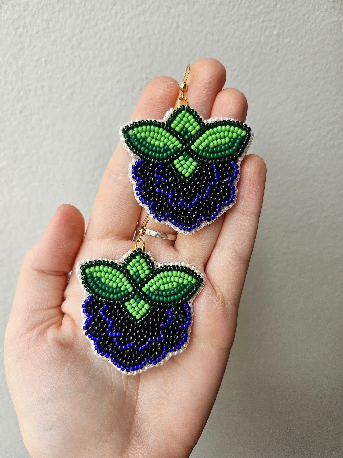 Odatagaagomin (Blackberry) Earrings